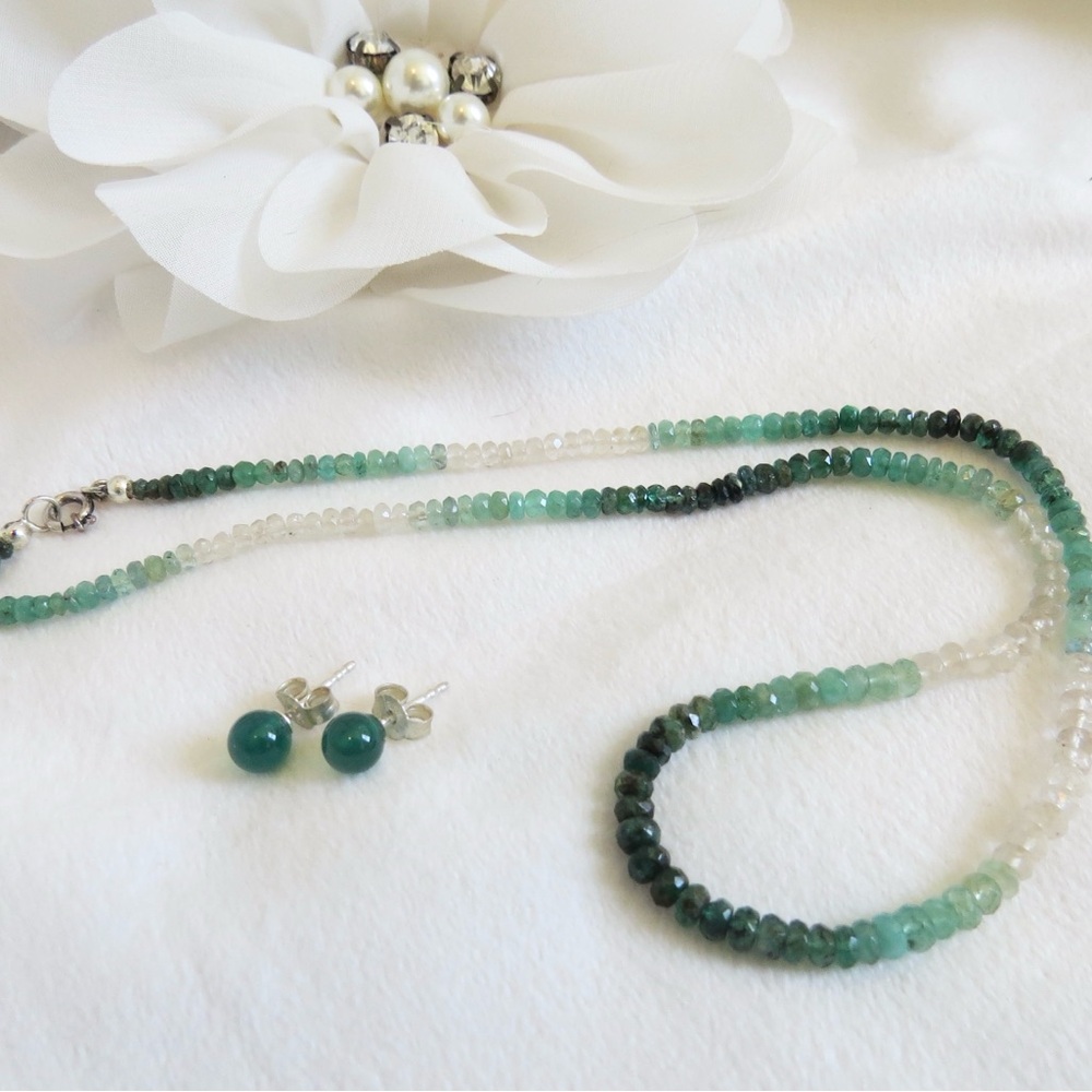 Elegant Shaded Emerald Beaded Necklace and Earring Set